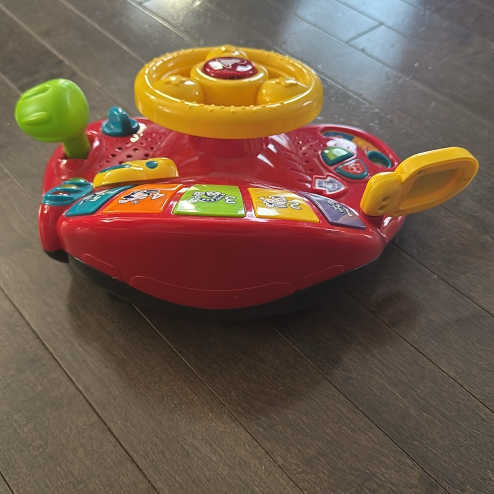 Vtech Learn & Discover Driver - Picture 2 of 3